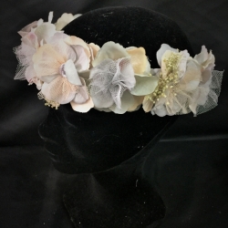 Coronas y diademas florales Comunión - Nereida Novias