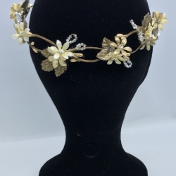 Diadema / Corona floral - Tocados de Fiesta - Nereida Novias