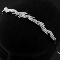 Diademas, tiaras y Tocados de Novia - Nereida Novias