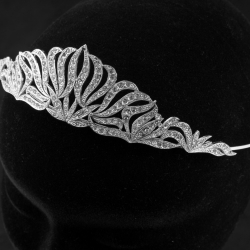 Diademas, tiaras y Tocados de Novia - Nereida Novias